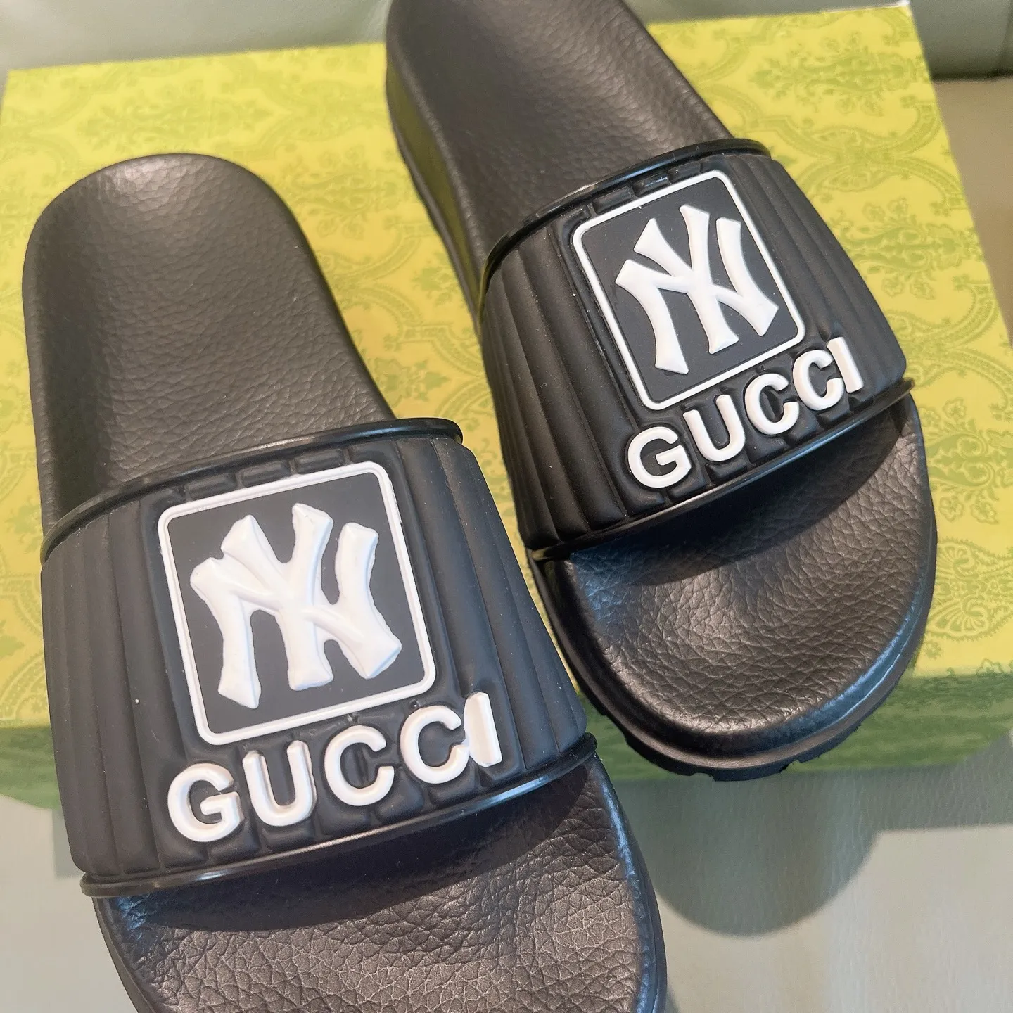 Men's Men's Shoes 130🐮🐮Gucci Gucci Slippers Gucci 2024 latest beach sandals slippers Original molding double G LOGO Original molding consistent Outsole: Men's Men's Shoes u double-layer outsole Size: 35-46